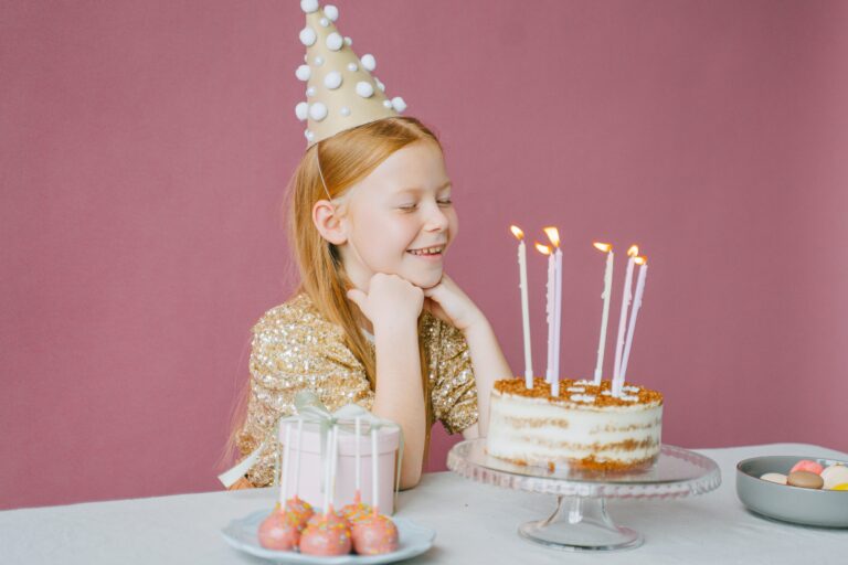 The Big Bash: Birthday Party Planning Guide for the Busy Mama